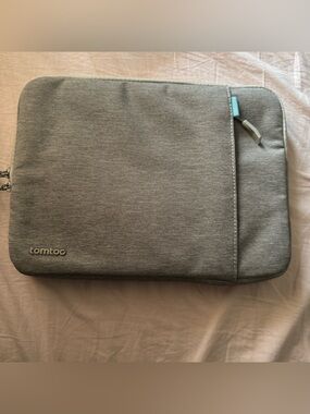 Tomtoc new grey iPad case